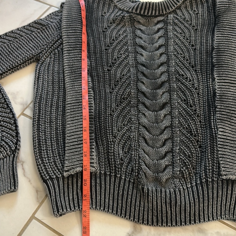 Evereve faded black and gray cable knit sweater NEW - Picture 7 of 7